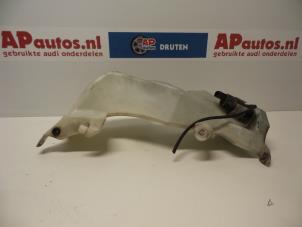 Gebruikte Ruitensproeiertank voor Audi A4 (B6) 1.8 T 20V Prijs € 15,00 Margeregeling aangeboden door AP Autos