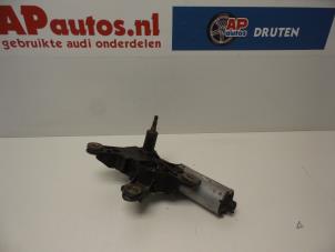 Gebruikte Motor Ruitenwisser achter Audi A6 Avant (C5) 2.4 V6 30V Prijs € 24,99 Margeregeling aangeboden door AP Autos