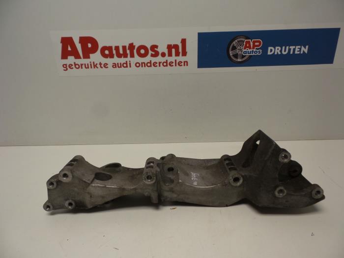 Gebruikte Dynamosteun onder Audi TT (8N3) 1.8 20V Turbo Quattro Prijs € 19,99 Margeregeling aangeboden door AP Auto's