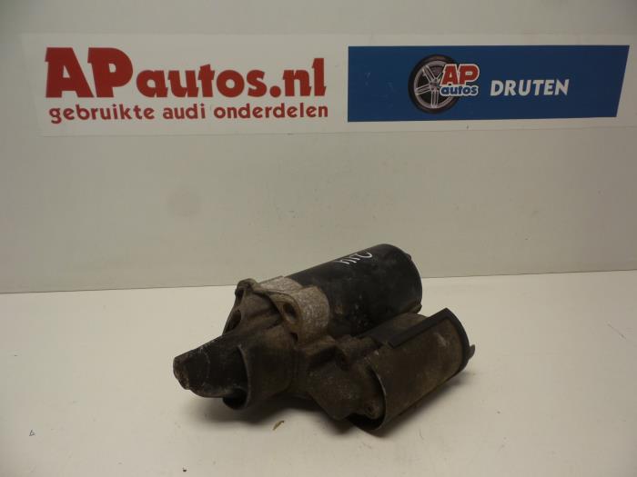 Startmotor van een Audi A6 Avant (C5) 2.4 V6 30V 2000