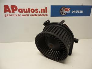 Gebruikte Blower Audi A4 (B6) 2.0 FSI 16V Prijs € 35,00 Margeregeling aangeboden door AP Autos