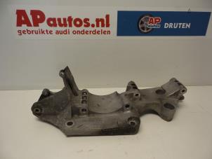 Gebruikte Dynamosteun onder Audi TT (8N3) 1.8 T 20V Quattro Prijs € 25,00 Margeregeling aangeboden door AP Autos