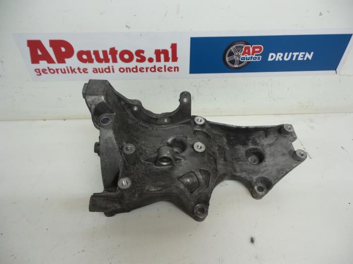 Gebruikte Dynamosteun boven Audi A4 (B6) 1.8 T 20V Prijs € 19,99 Margeregeling aangeboden door AP Auto's