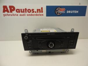 Gebruikte Radio CD Speler Audi A5 (8T3) 2.0 FSI 16V Prijs € 99,99 Margeregeling aangeboden door AP Autos