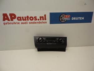 Gebruikte Climatronic Paneel Audi A5 (8T3) 2.0 FSI 16V Prijs € 75,00 Margeregeling aangeboden door AP Autos