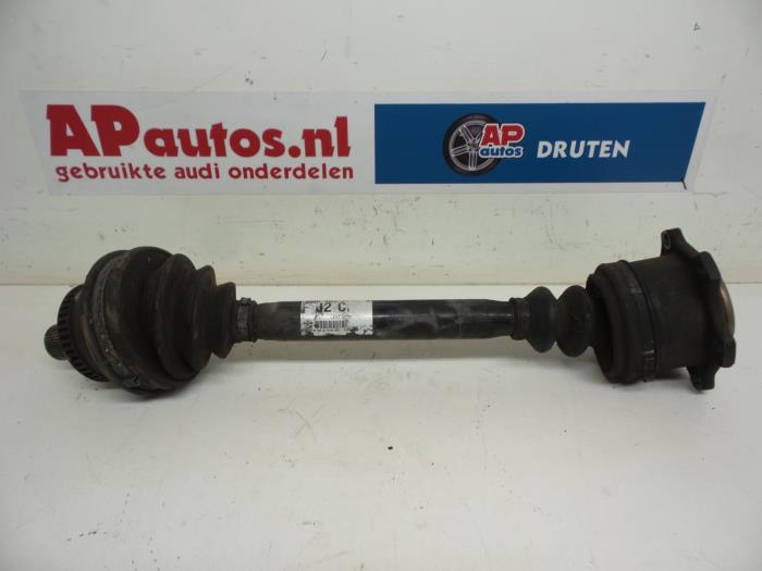 Gebruikte Aandrijfas rechts-voor Audi A4 Avant (B5) 2.5 TDI V6 24V Prijs € 24,99 Margeregeling aangeboden door AP Auto's