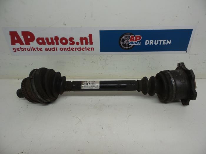Gebruikte Aandrijfas rechts-voor Audi A4 Avant (B5) 2.5 TDI V6 24V Prijs € 24,99 Margeregeling aangeboden door AP Auto's