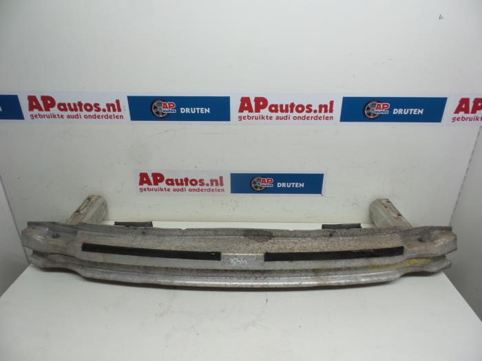 Gebruikte Bumperframe achter Audi A4 (B6) 2.0 FSI 16V Prijs € 24,99 Margeregeling aangeboden door AP Auto's