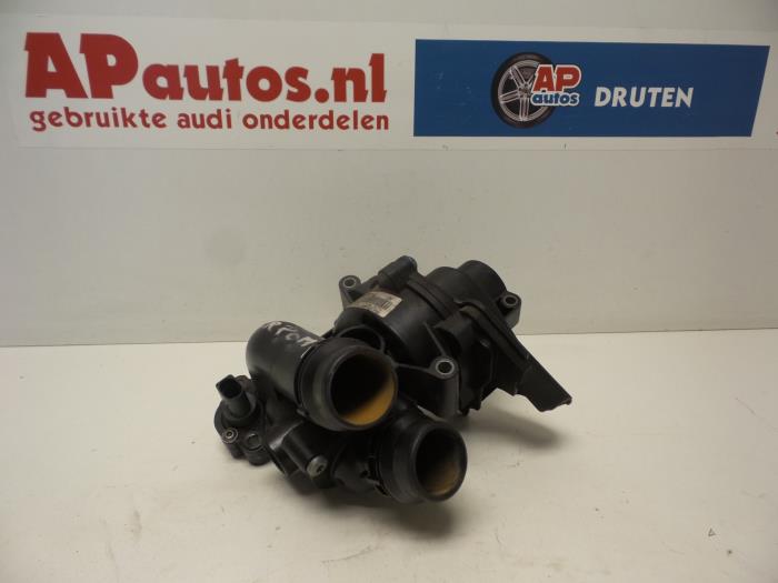 Gebruikte Waterpomp Audi A4 (B8) 2.0 TFSI 16V Prijs € 49,99 Margeregeling aangeboden door AP Auto's