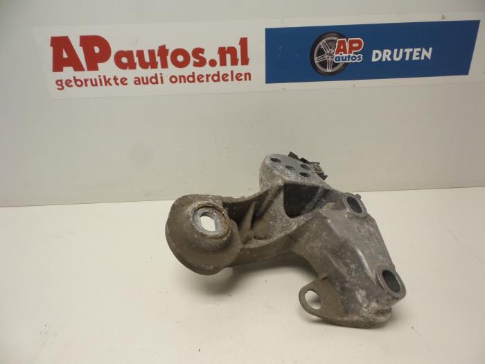 Gebruikte Motorsteun Audi A4 Cabriolet Quattro (B7) 1.8 T 20V Prijs € 19,99 Margeregeling aangeboden door AP Auto's