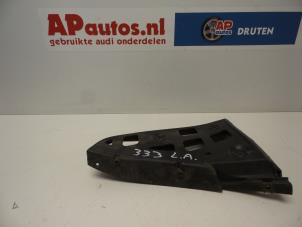 Gebruikte Bumpersteun links-achter Audi A4 Cabriolet Quattro (B7) 1.8 T 20V Prijs € 19,99 Margeregeling aangeboden door AP Auto's