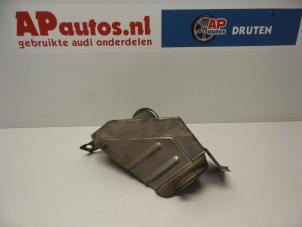 Gebruikte Hitteschild uitlaat Audi 80 (B4) 2.0 E Prijs € 19,99 Margeregeling aangeboden door AP Autos