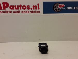 Gebruikte Schakelaar Achteruitverwarming Audi TT (8N3) 1.8 T 20V Quattro Prijs € 15,00 Margeregeling aangeboden door AP Autos