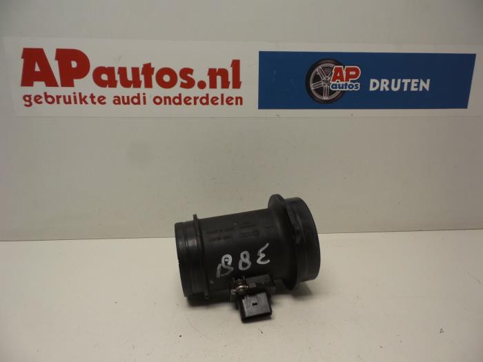 Gebruikte Luchtmassameter Audi Q7 (4LB) 3.0 TDI V6 24V Prijs € 19,99 Margeregeling aangeboden door AP Auto's