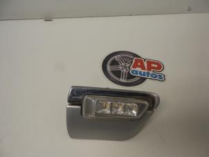Gebruikte Knipperlicht Scherm rechts-voor Audi A8 (D3) 3.7 V8 40V Quattro Prijs € 4,99 Margeregeling aangeboden door AP Autos