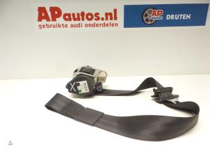 Gebruikte Veiligheidsgordel rechts-voor Audi A4 Cabriolet Quattro (B7) 1.8 T 20V Prijs € 39,99 Margeregeling aangeboden door AP Autos