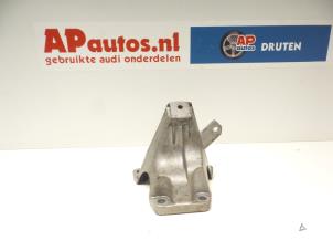 Gebruikte Motorrubber Audi A4 Avant (B6) 2.5 TDI 24V Prijs € 19,99 Margeregeling aangeboden door AP Auto's