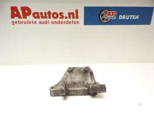 Gebruikte Aircopomp Steun Audi A4 Avant (B6) 2.5 TDI 24V Prijs € 14,99 Margeregeling aangeboden door AP Autos