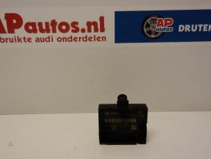 Gebruikte Deur module Audi S5 (8T3) 4.2 V8 40V Prijs € 24,99 Margeregeling aangeboden door AP Autos