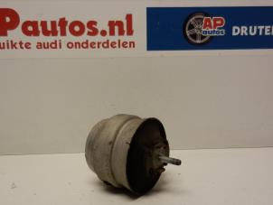Gebruikte Motorsteun Audi A4 Cabrio (B7) 2.4 V6 30V Prijs € 19,99 Margeregeling aangeboden door AP Auto's