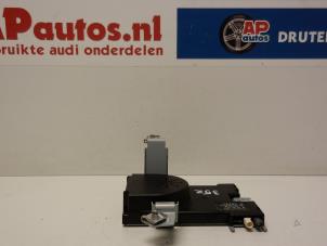 Gebruikte Antenne Versterker Audi A3 Sportback (8PA) 1.6 Prijs € 25,00 Margeregeling aangeboden door AP Autos