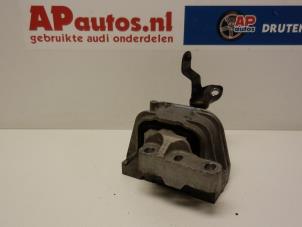 Gebruikte Motorsteun Audi A3 Sportback (8PA) 1.6 Prijs € 19,99 Margeregeling aangeboden door AP Auto's