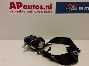 Gebruikte Veiligheidsgordel midden-achter Audi A4 (B7) 2.0 TFSI 20V Prijs € 24,99 Margeregeling aangeboden door AP Autos