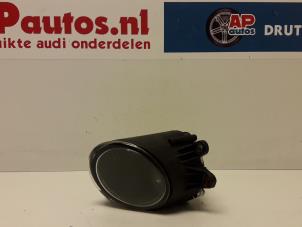 Gebruikte Mistlamp links-voor Audi RS 4 Avant (B7) Prijs € 19,99 Margeregeling aangeboden door AP Autos