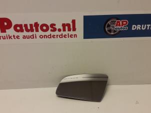 Gebruikte Spiegelglas links Audi A4 (B6) 2.0 FSI 16V Prijs € 35,00 Margeregeling aangeboden door AP Autos