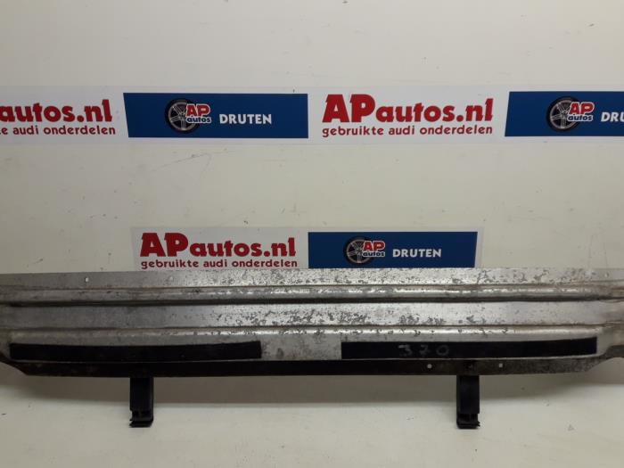 Gebruikte Bumperframe achter Audi A4 (B6) 2.0 FSI 16V Prijs € 24,99 Margeregeling aangeboden door AP Auto's