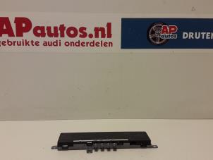 Gebruikte Antenne Versterker Audi A6 Avant Quattro (C6) 3.0 TDI V6 24V Prijs € 9,99 Margeregeling aangeboden door AP Autos