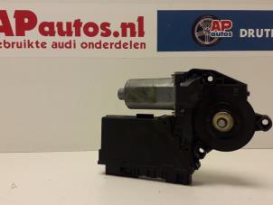 Gebruikte Portierruitmotor Audi A8 (D3) 3.7 V8 40V Quattro Prijs € 19,99 Margeregeling aangeboden door AP Autos