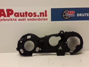 Gebruikte Distributiedeksel Audi Q7 (4LB) 3.0 TDI V6 24V Prijs € 19,99 Margeregeling aangeboden door AP Auto's