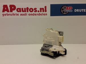 Gebruikte Portierslot Mechaniek 4Deurs rechts-achter Audi A1 Sportback (8XA/8XF) 1.2 TFSI Prijs € 35,00 Margeregeling aangeboden door AP Autos