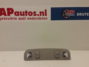 Gebruikte Binnenverlichting achter Audi A3 Sportback (8PA) 2.0 TDI 16V Prijs € 40,00 Margeregeling aangeboden door AP Autos