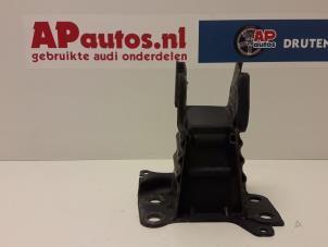 Gebruikte Bumpersteun links-voor Audi A3 Sportback (8PA) 1.6 Prijs € 45,00 Margeregeling aangeboden door AP Autos