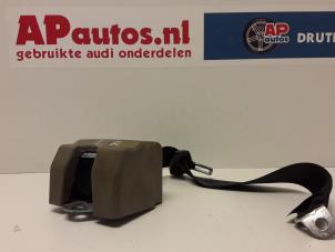 Gebruikte Veiligheidsgordel links-achter Audi A3 Sportback (8PA) 1.6 Prijs € 45,00 Margeregeling aangeboden door AP Autos