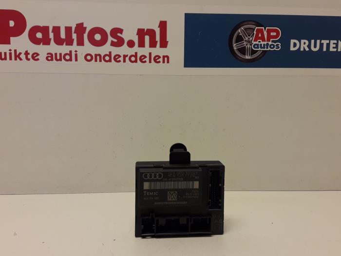 Gebruikte Deur module Audi A6 Avant Quattro (C6) 3.2 V6 24V FSI Prijs € 19,99 Margeregeling aangeboden door AP Auto's