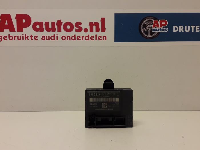 Gebruikte Deur module Audi A6 Avant Quattro (C6) 3.2 V6 24V FSI Prijs € 19,99 Margeregeling aangeboden door AP Auto's
