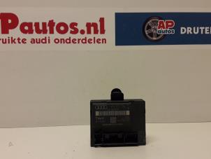 Gebruikte Centrale Deurvergrendelings Module Audi A6 Avant (C6) 2.7 TDI V6 24V Prijs € 25,00 Margeregeling aangeboden door AP Autos