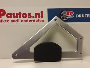Gebruikte Handgreep Audi TT (8N3) 1.8 20V Turbo Quattro Prijs € 9,99 Margeregeling aangeboden door AP Autos