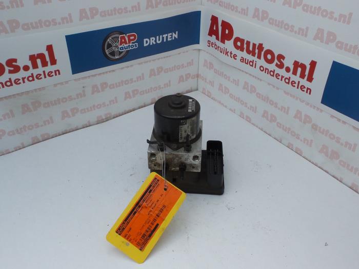 Gebruikte ABS Pomp Audi A3 (8L1) 1.6 Prijs € 24,99 Margeregeling aangeboden door AP Auto's