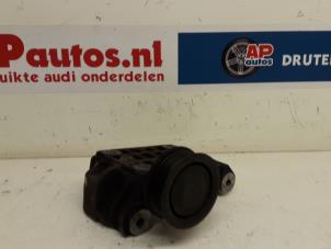 Gebruikte Dynamosteun onder Audi Q7 (4LB) 3.0 TDI V6 24V Prijs € 25,00 Margeregeling aangeboden door AP Autos