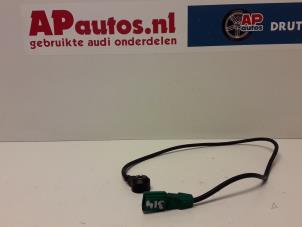 Gebruikte Sensor Pingel/klop Audi A4 Avant (B7) 2.0 20V Prijs € 19,99 Margeregeling aangeboden door AP Autos