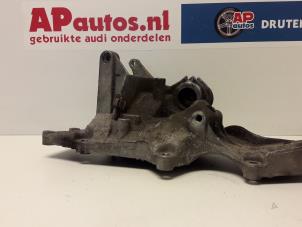 Gebruikte Dynamosteun boven Audi A4 Avant (B5) 1.6 Prijs € 19,99 Margeregeling aangeboden door AP Auto's