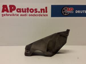 Gebruikte Motorrubber Audi A4 Avant (B6) 2.0 20V Prijs € 19,99 Margeregeling aangeboden door AP Auto's