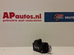 Gebruikte Sleutel + Contactslot Audi A4 (B8) 1.8 TFSI 16V Prijs € 24,99 Margeregeling aangeboden door AP Autos