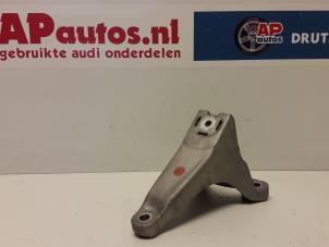 Gebruikte Motorsteun Audi RS 4 Avant (B7) RS4 4.2 V8 40V Prijs € 19,99 Margeregeling aangeboden door AP Auto's