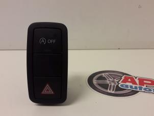 Gebruikte Alarmlicht Schakelaar Audi A1 (8X1/8XK) 1.4 TFSI 16V 122 Prijs € 14,99 Margeregeling aangeboden door AP Autos