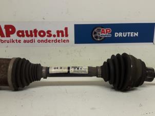 Gebruikte Aandrijfas links-voor Audi A4 (B8) 1.8 TFSI 16V Prijs € 34,99 Margeregeling aangeboden door AP Autos
